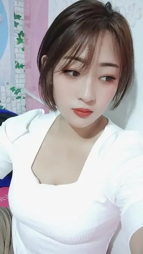 阴桃直播精彩画面展示图